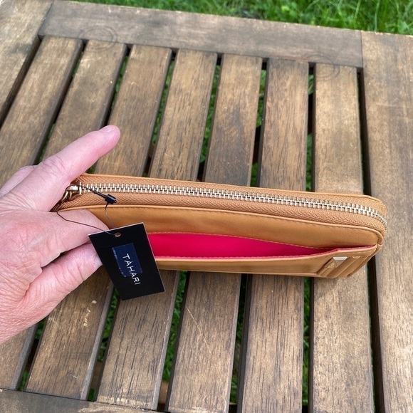 NWT Tahari  Wallet Tan - Picture 6 of 8